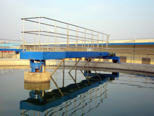 ZBGX型周邊傳動(dòng)刮泥機(jī)